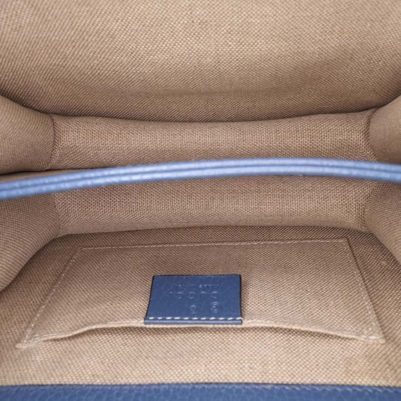 Gucci Small Dollar Calfskin Interlocking G Crossbody Blue Leather Good condition - Model View