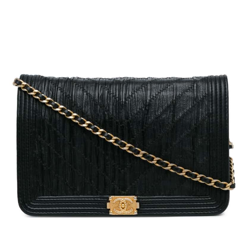 Chanel Pleated Crumpled Chevron Le Boy Wallet On Chain Black Leather Good condition - Front View
