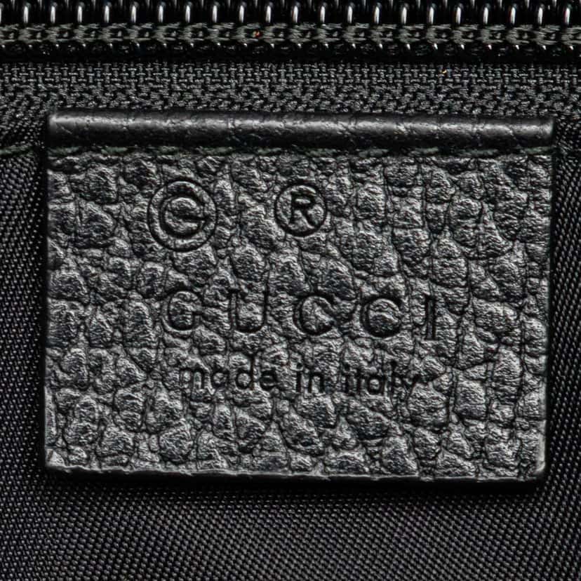 Gucci GG Nylon Flat Messenger Bag Black Very good condition - Box View