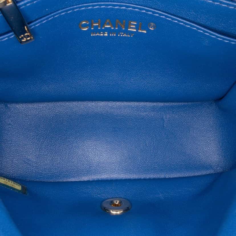 Chanel Mini Square Classic Chevron Lambskin Single Flap Blue Leather Good condition - Model View