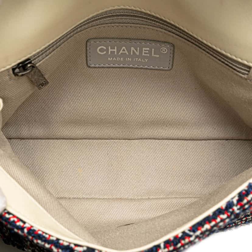 Chanel Mini Rectangular Tweed Single Flap Blue Tweed Very good condition - Model View