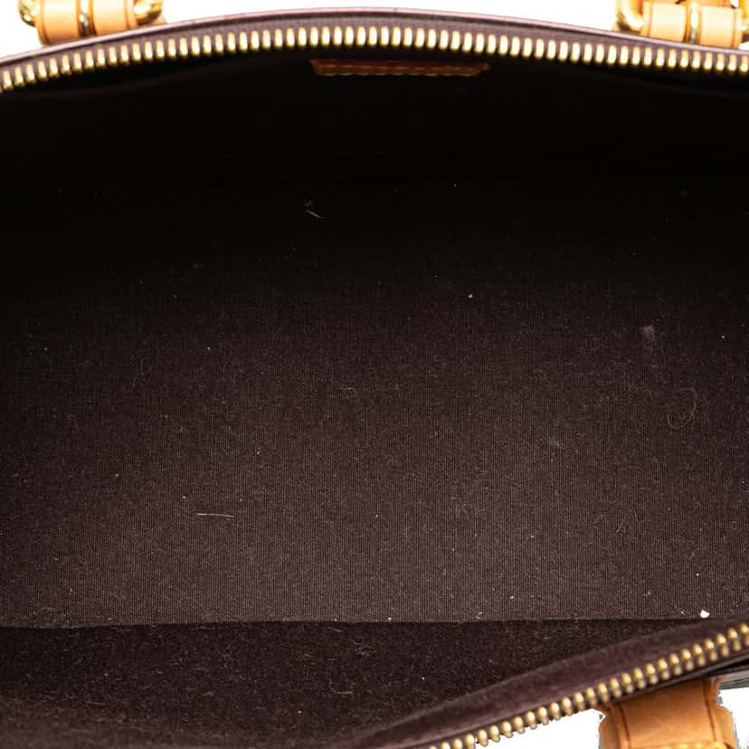 Louis Vuitton Monogram Vernis Rosewood Avenue Purple Leather Good condition - Model View