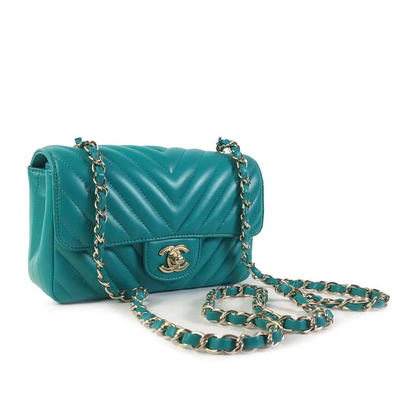 Chanel Mini Rectangular Chevron Lambskin Single Flap Green Leather Very good condition - Back View