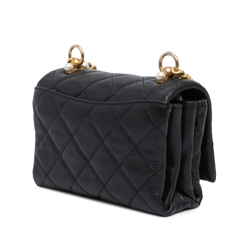 Chanel Mini Quilted Calfskin Pearl CC Accordion Flap Black Leather Very good condition - Back View