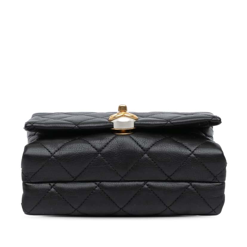 Chanel Mini Quilted Calfskin Pearl CC Accordion Flap Black Leather Very good condition - Inside View