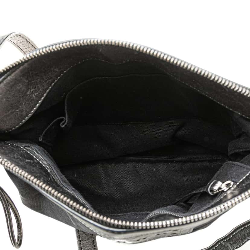 Loewe Anagram Nylon Crossbody Grey Good condition - Model View