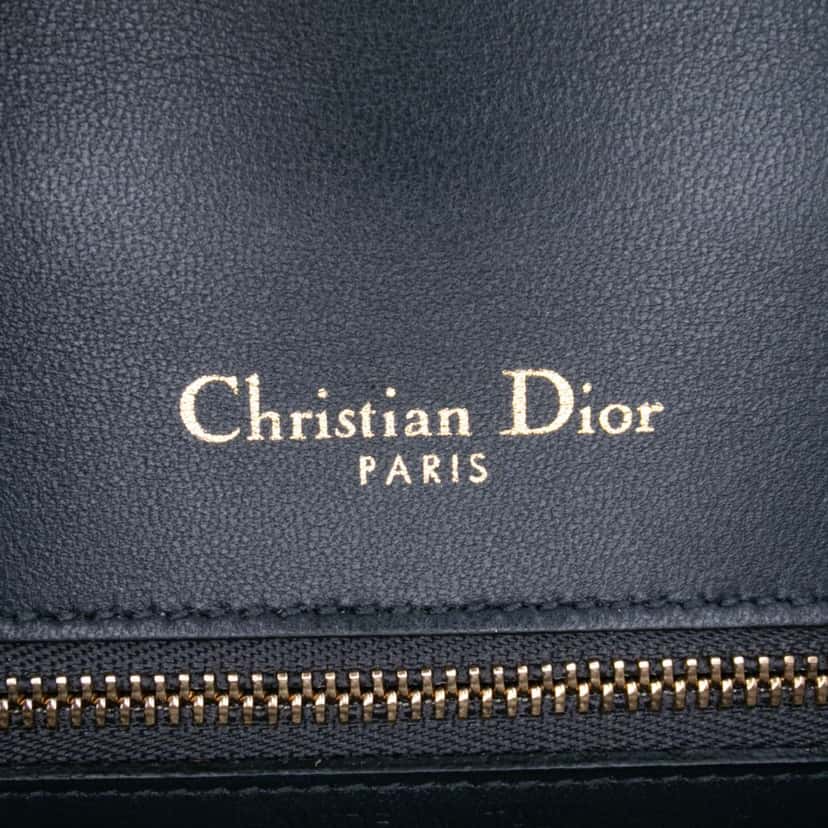 Dior Small Metallic Patent Microcannage Diorama Flap Pink Leather Good condition - Box View