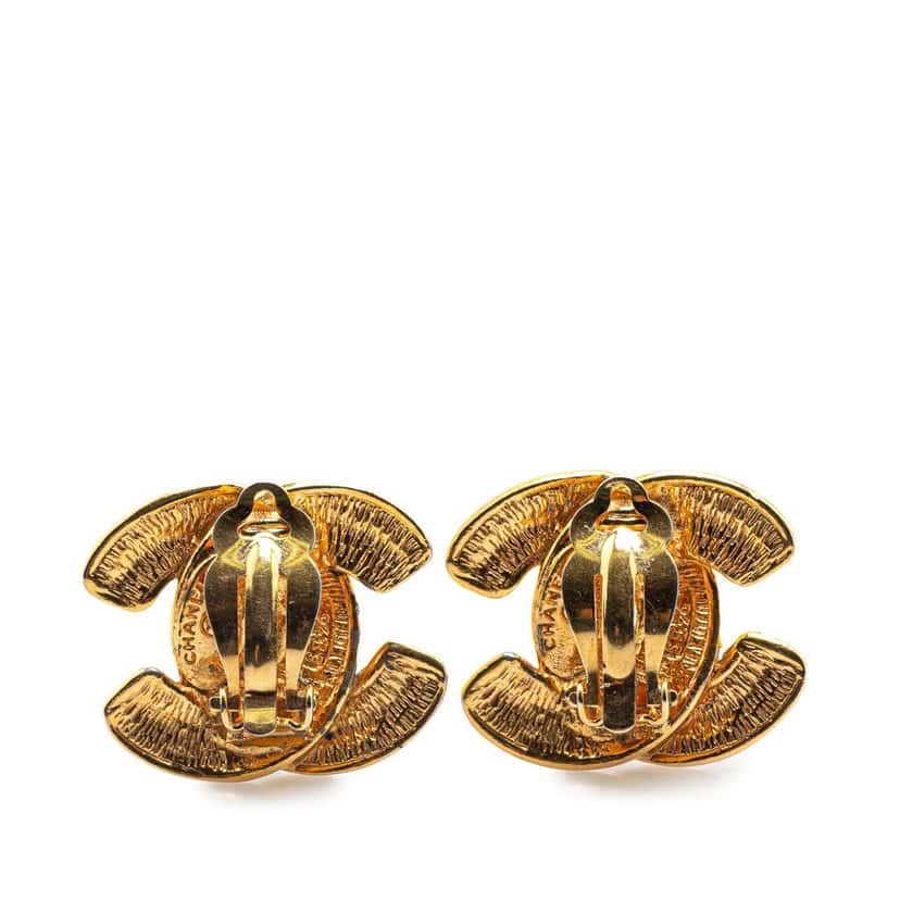 Chanel Gold Plated CC Quilted Clip On Earrings Gold Metal Good condition - Back View