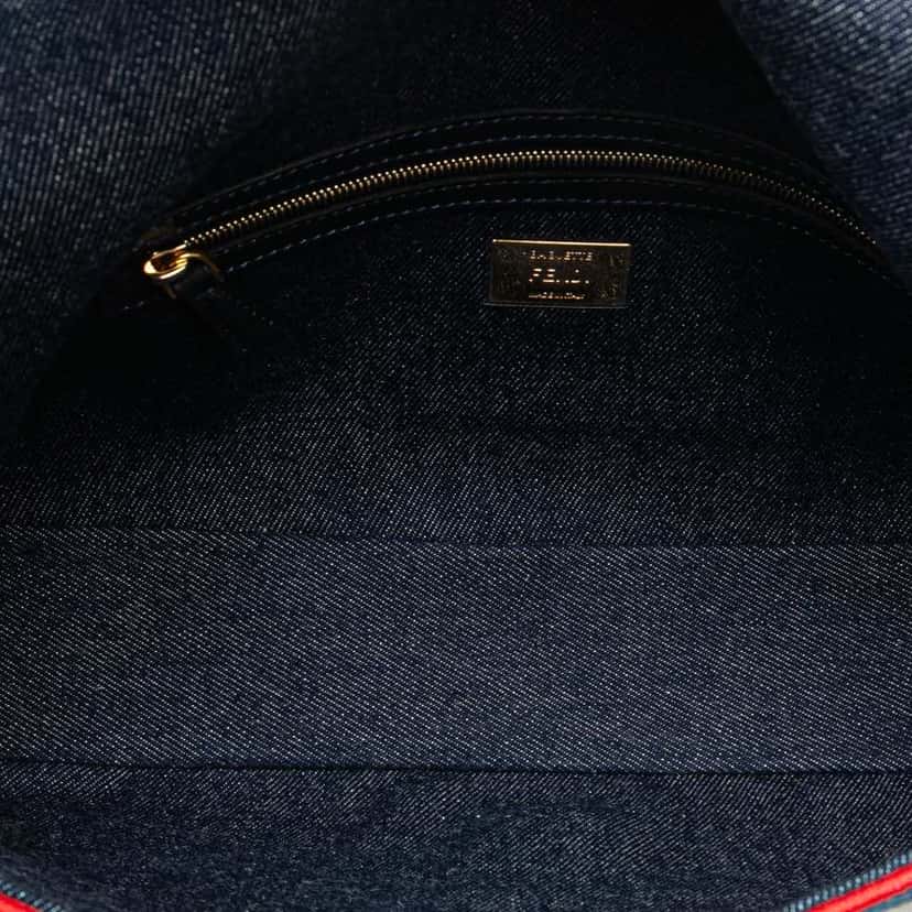 Fendi Large Denim Baguette Satchel Blue Denim Good condition - Model View