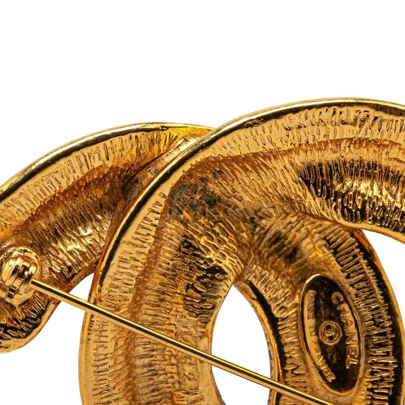 Chanel Gold Plated CC Quilted Brooch Gold Metal Good condition - Box View