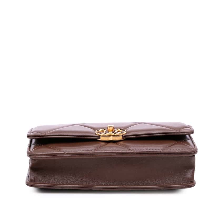 Chanel Quilted Lambskin 19 Wallet on Chain Brown Leather Good condition - Inside View