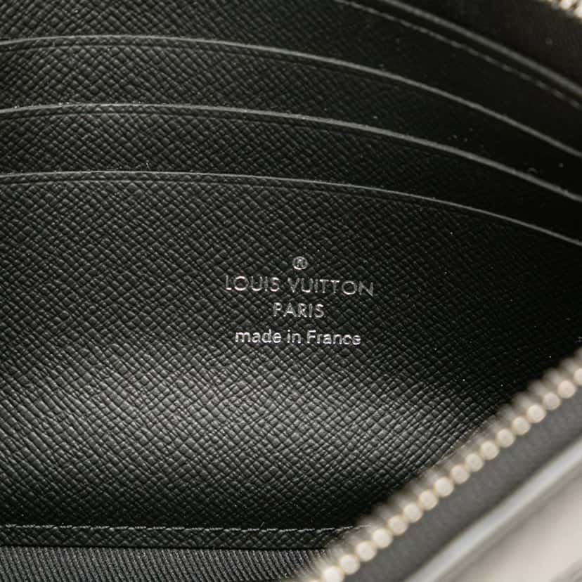 Louis Vuitton Monogram Eclipse Discovery Pochette PM Black Canvas Good condition - Box View