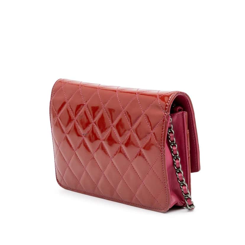 Chanel Quilted Patent Brilliant Wallet On Chain Red Leather Good condition - Back View