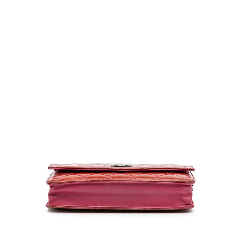 Chanel Quilted Patent Brilliant Wallet On Chain Red Leather Good condition - Inside View