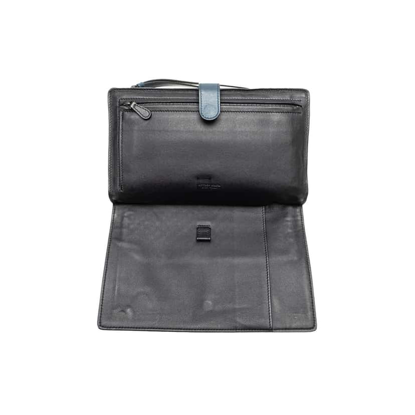 Bottega Veneta Intrecciato Trimmed Nappa Wristlet Clutch Blue Leather Good condition - Model View