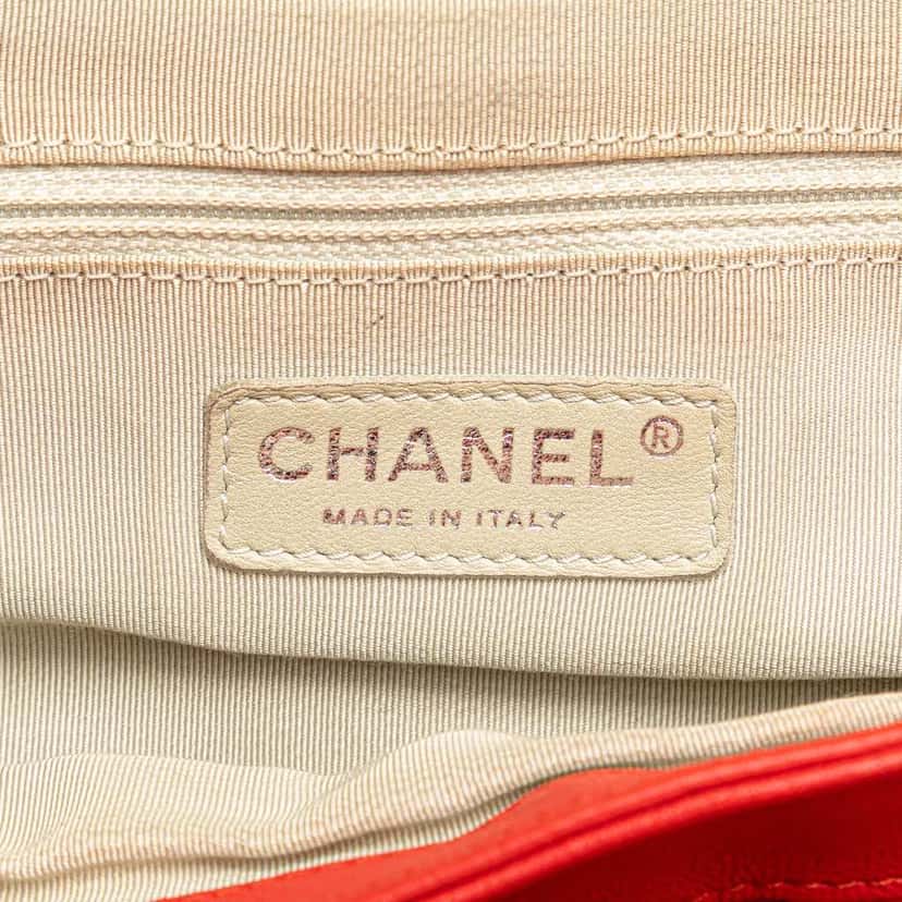 Chanel Large Quilted Lambskin Chain Around Flap Red Leather Good condition - Box View