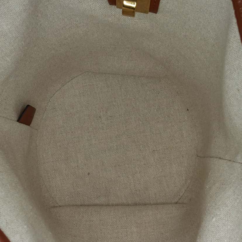 Celine Shearling Bucket 16 Brown Good condition - Model View