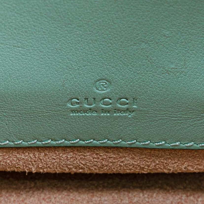 Gucci Small GG Marmont Diagonal Leather Matelasse Bucket Bag Green Leather Good condition - Box View