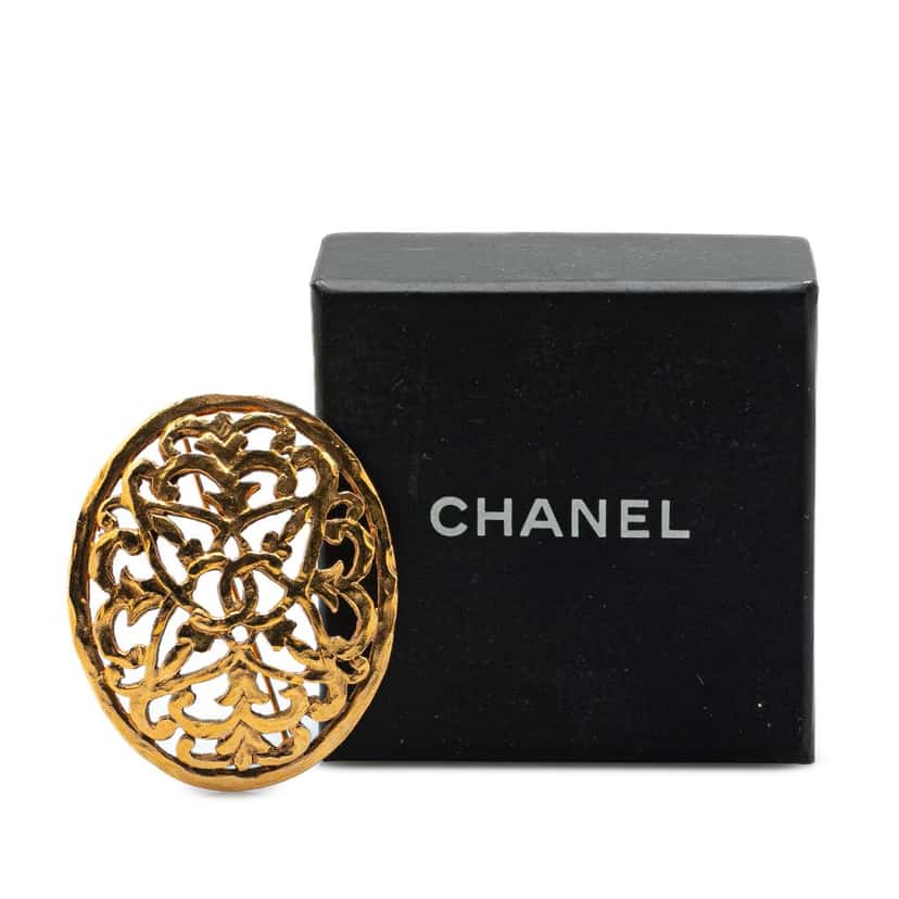 Chanel Gold Plated Round Brooch Gold Metal Good condition - Box View
