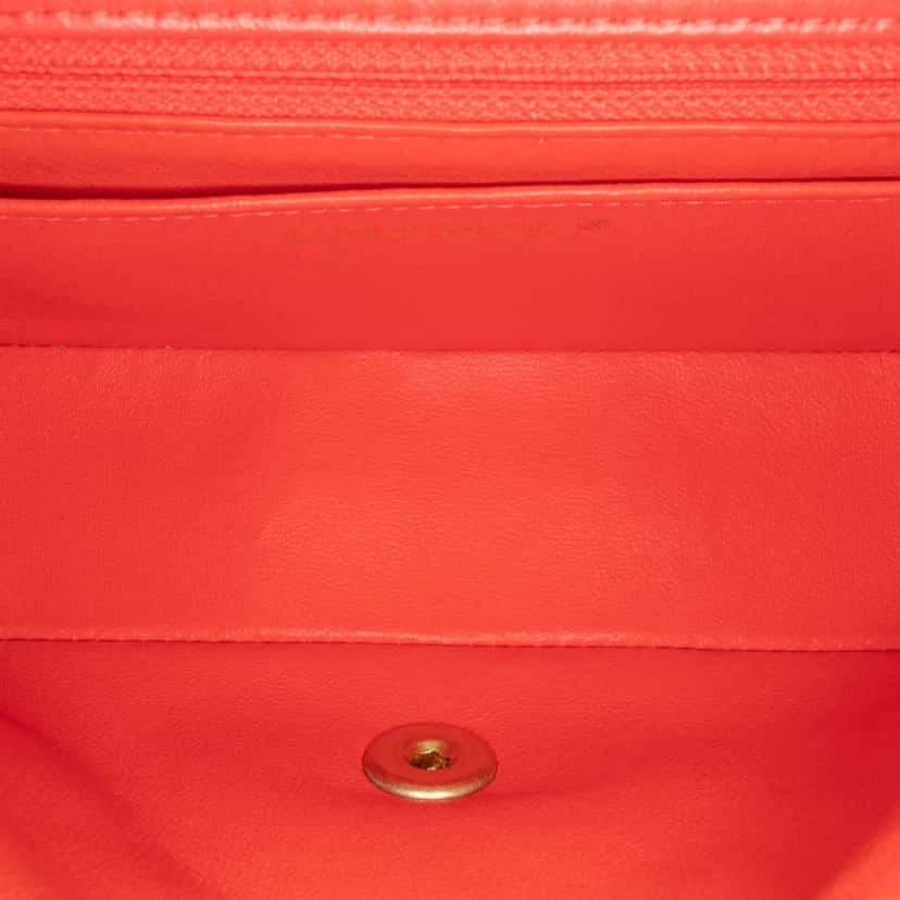 Chanel Mini Rectangular Classic Lambskin Single Flap Red Leather Good condition - Model View