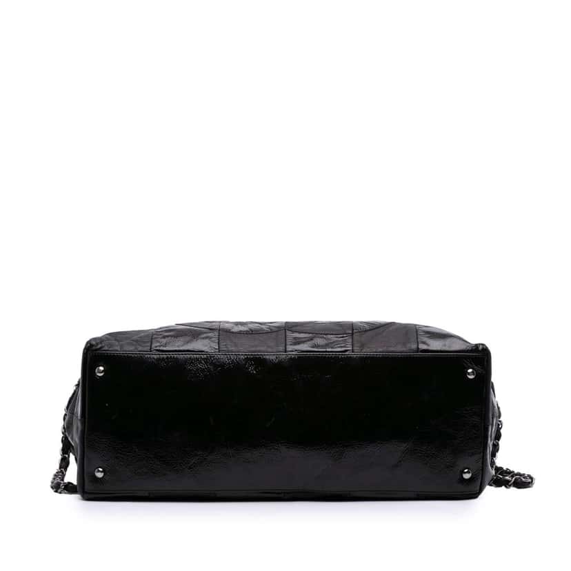 Chanel Lambskin and Patent Brooklyn Patchwork Hobo Bag Black Leather Good condition - Inside View