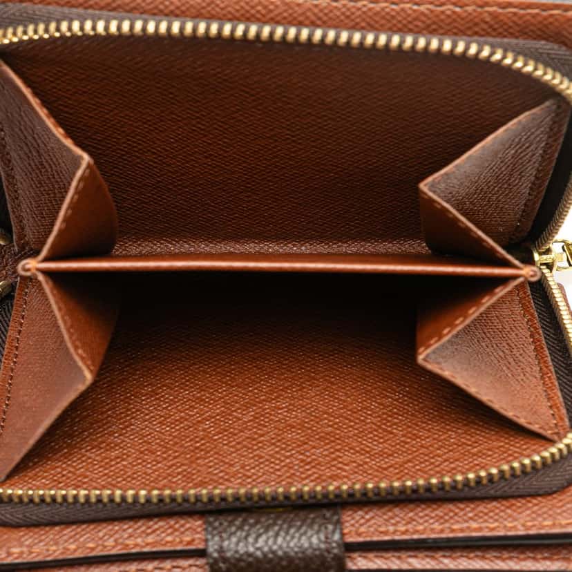 Louis Vuitton Monogram Bifold Compact Wallet Brown Canvas Good condition - Model View
