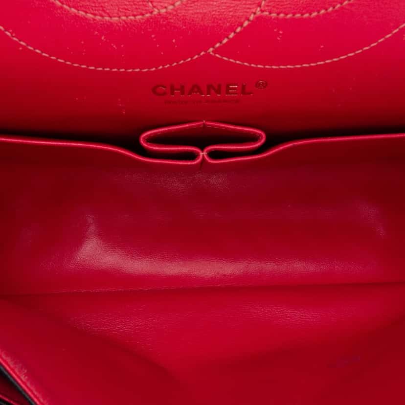 Chanel Reissue 2.55 Chevron Sheepskin Double Flap 227 Black Leather Good condition - Model View