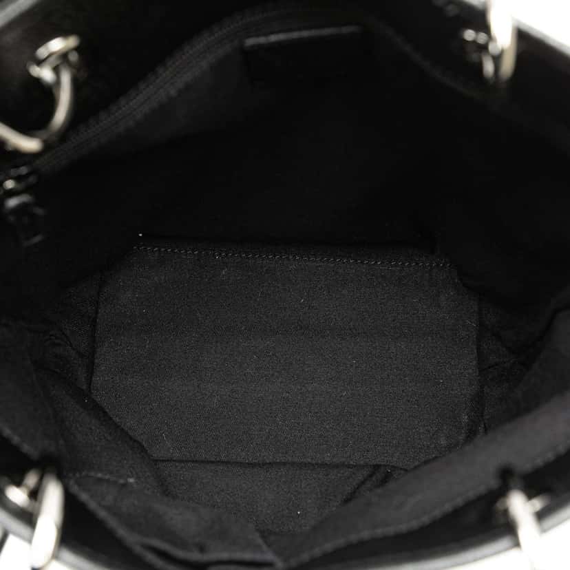 Gucci GG Canvas Eclipse Tote Black Canvas Good condition - Model View