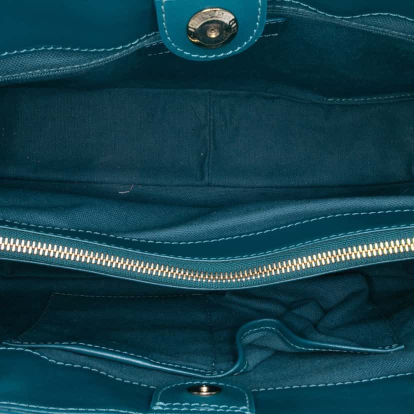 Burberry Haymarket Check Coated Canvas Ravensdon Handbag Blue Canvas Good condition - Model View