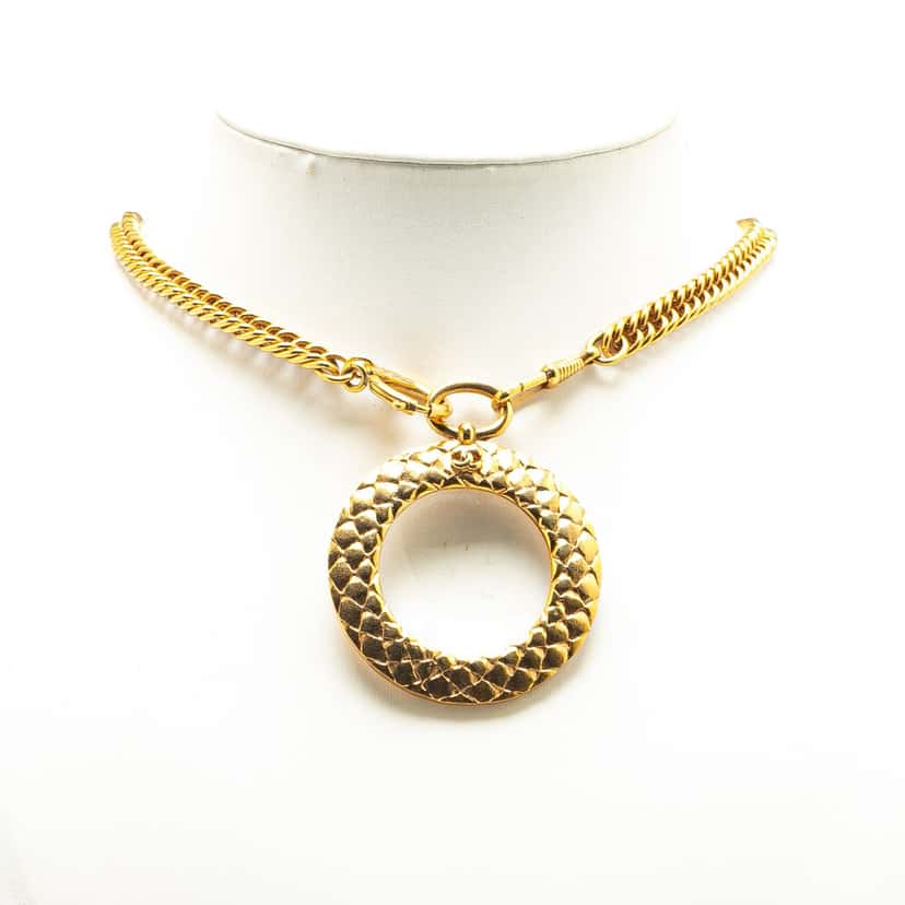 Chanel Gold Plated CC Loupe Magnifying Glass Pendant Necklace Gold Metal Good condition - Model View