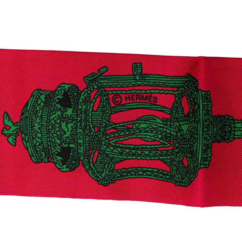 Hermès Merveilleuses Lanternes Twilly Silk Scarf Red Silk Very good condition - Box View