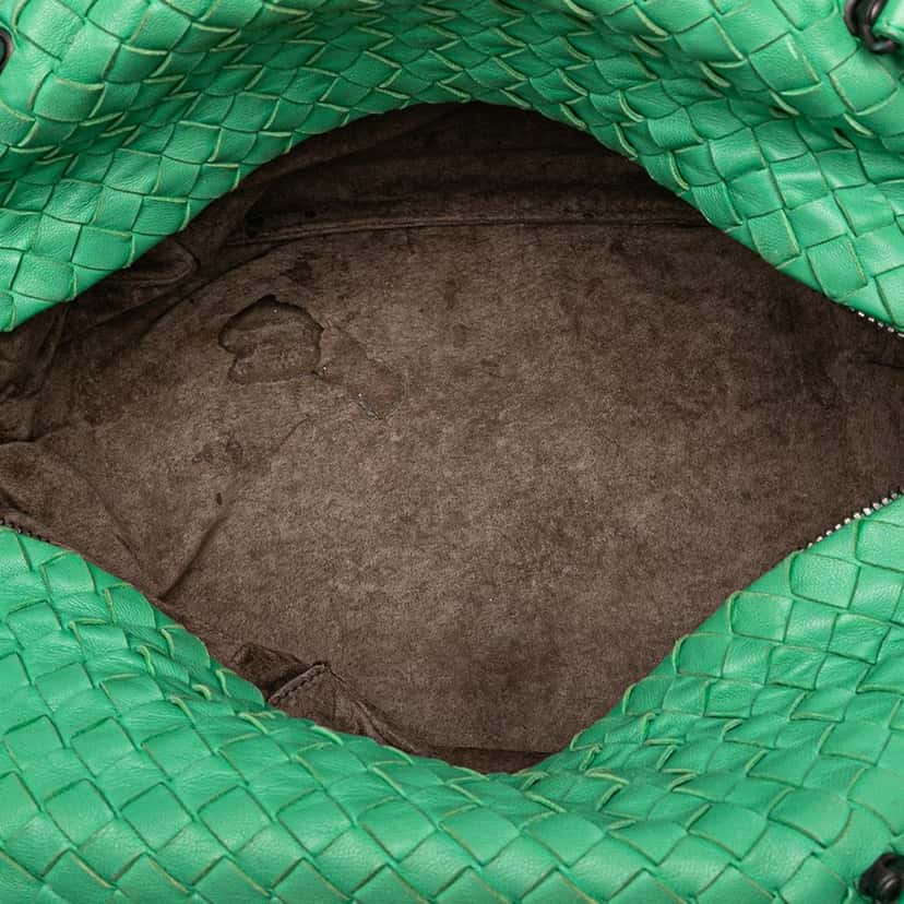 Bottega Veneta Nappa Intrecciato Cube Crossbody Green Leather Good condition - Model View