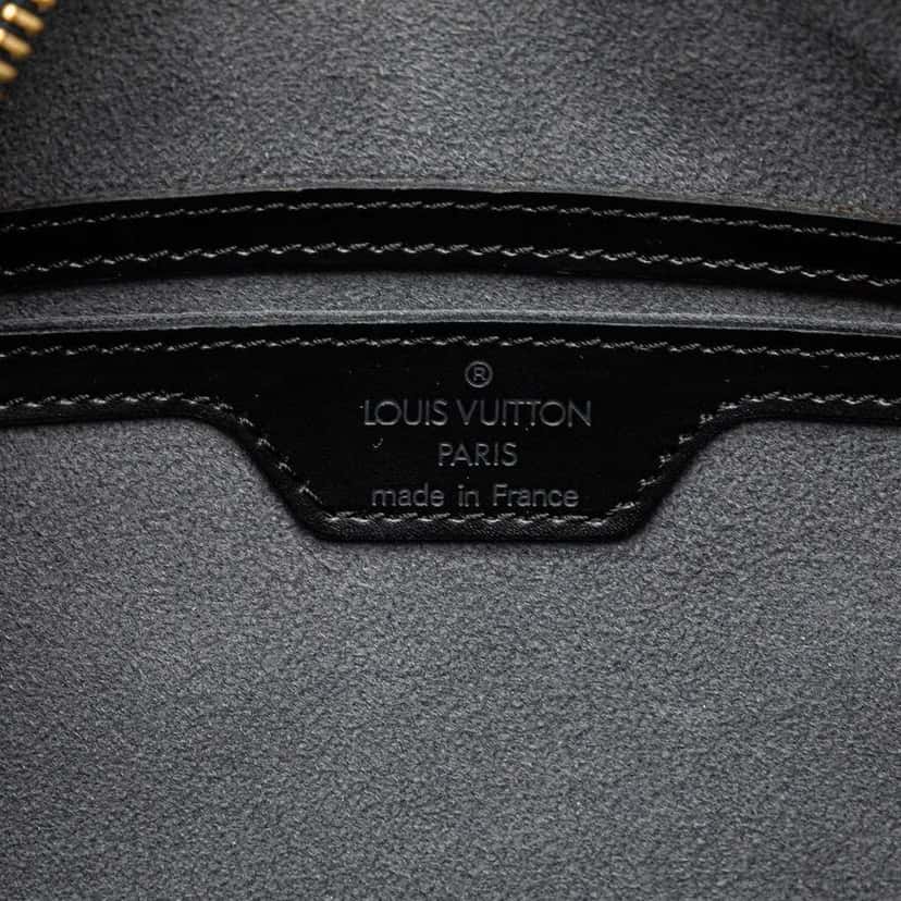 Louis Vuitton Epi Soufflot Black Leather Good condition - Box View