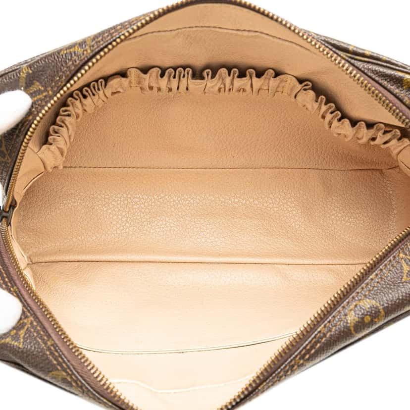 Louis Vuitton Monogram Trousse Toilette 28 Brown Canvas Good condition - Model View