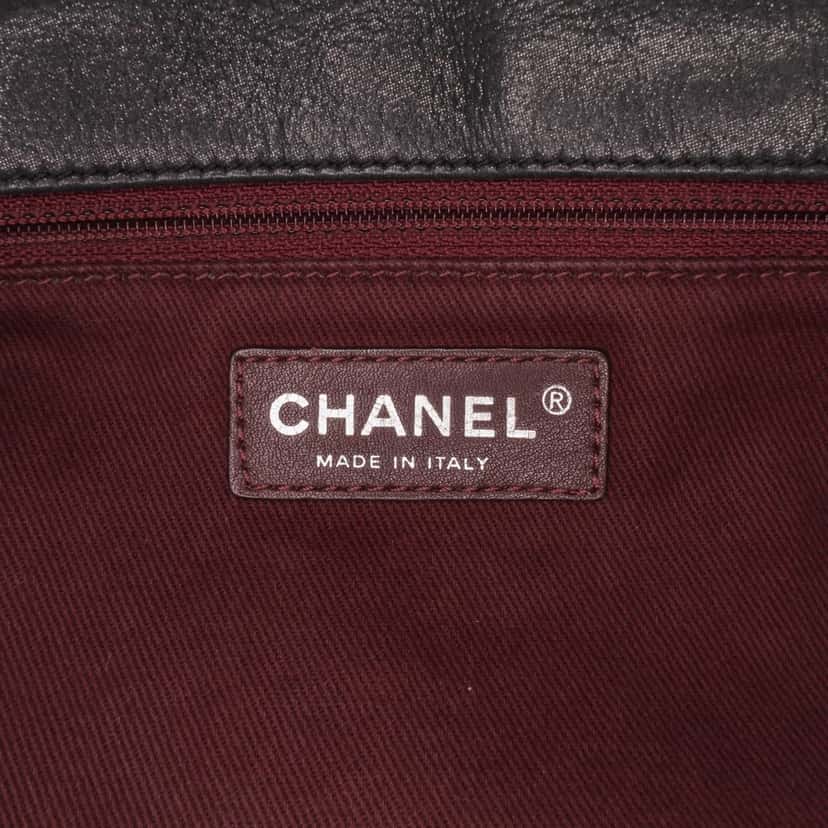 Chanel Jumbo Iridescent Calfskin In The Mix Flap Black Leather Good condition - Box View