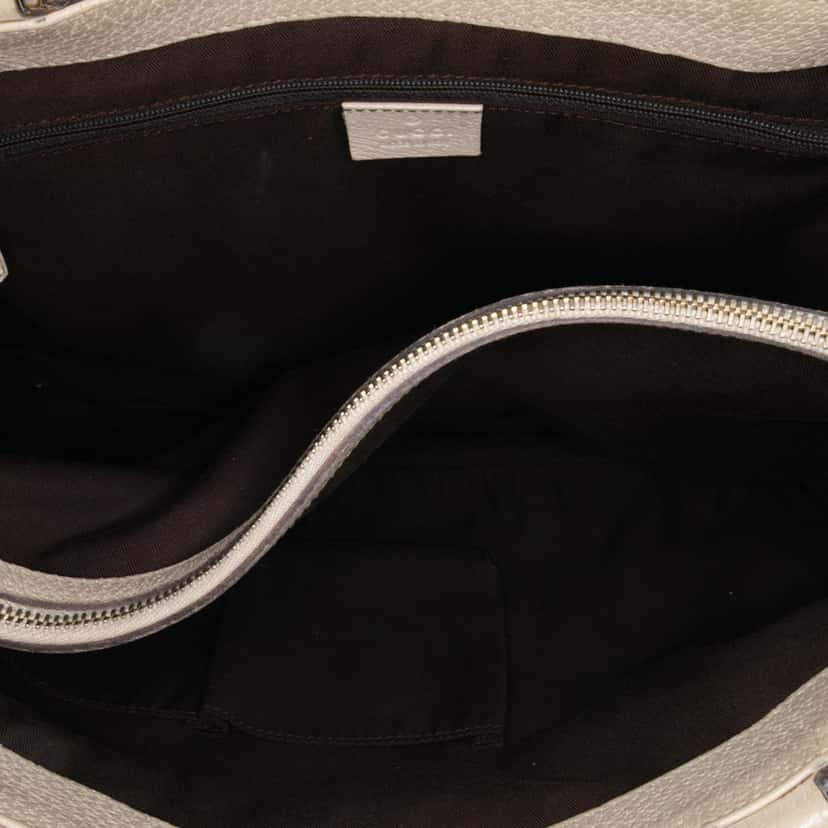 Gucci GG Canvas Abbey D Ring Tote Brown Canvas Good condition - Model View