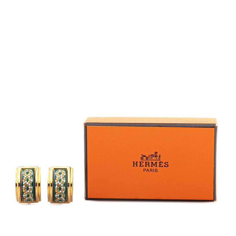 Hermès Enamel Cloisonne Clip On Earrings Green Good condition - Model View