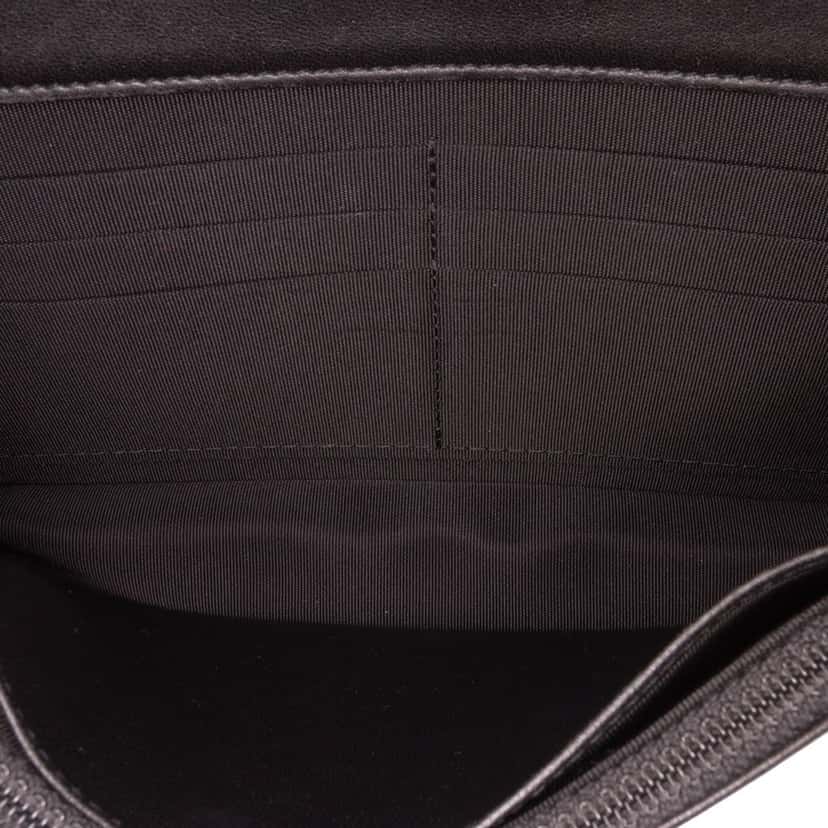 Chanel CC Embossed Lambskin Wallet On Chain Black Leather Good condition - Model View