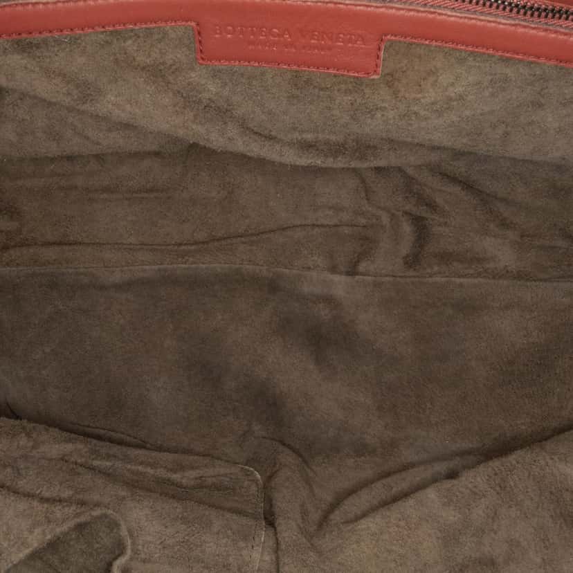Bottega Veneta Nappa Intrecciato Montaigne Red Leather Fair condition - Model View