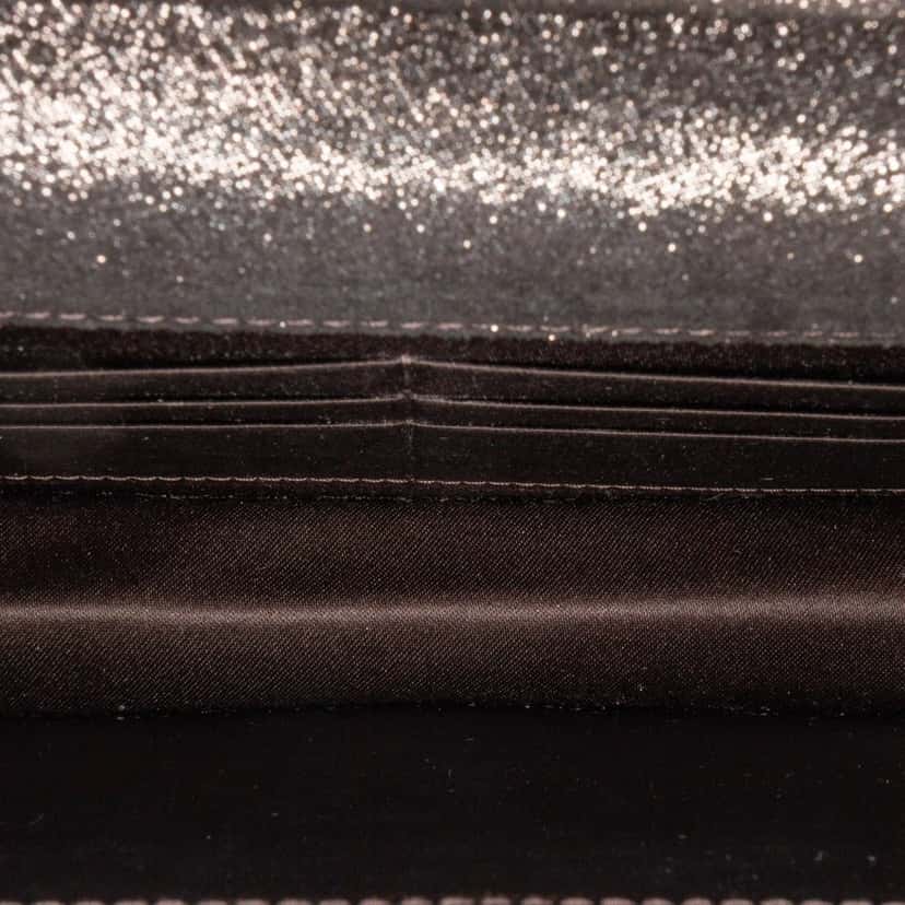 Chanel Metiers d’Art Quilted Iridescent Lambskin Tartan Button Wallet On Chain Brown Leather Good condition - Model View