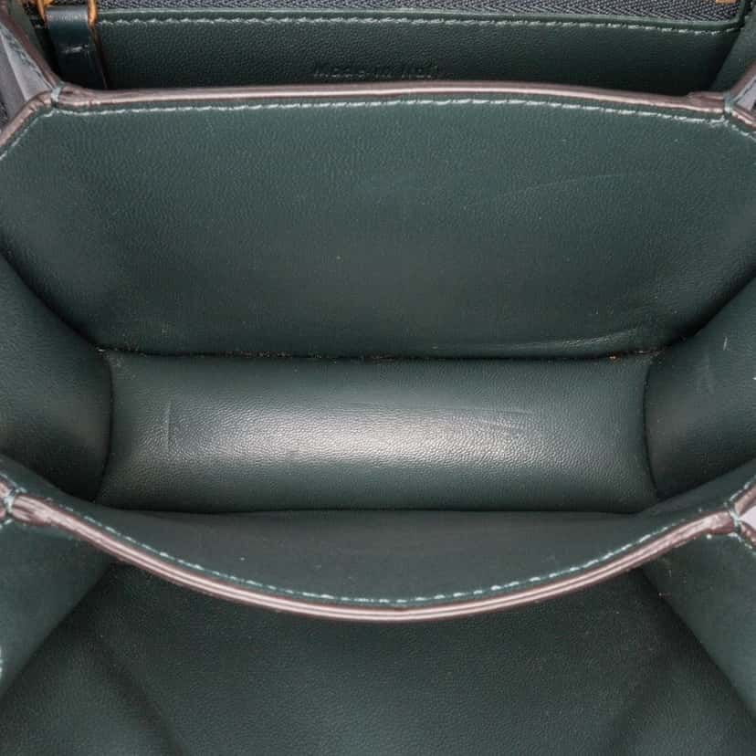 Celine Small Calfskin Classic Box Green Leather Good condition - Model View