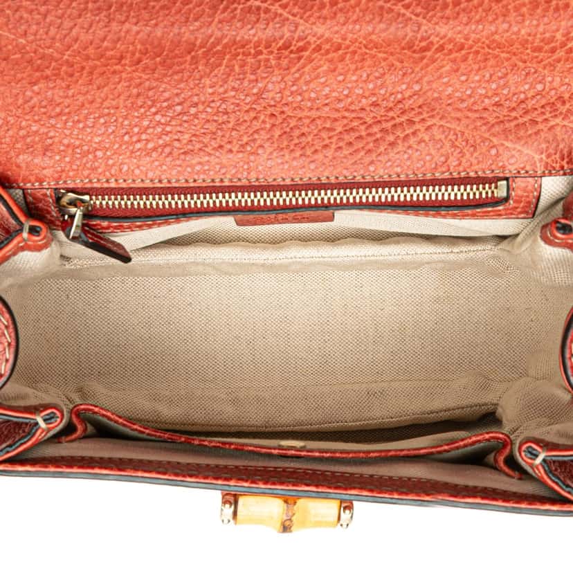 Gucci Small Leather New Bamboo Satchel Red Leather Very good condition - Model View