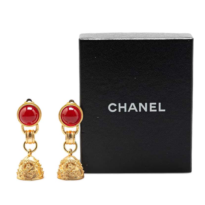 Chanel Gold Plated Gripoix Bell Swing Clip-On Earrings Gold Metal Good condition - Model View