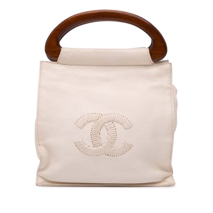 Chanel CC Grained Calfskin Wooden Handle Tote White Leather Good condition - Front View