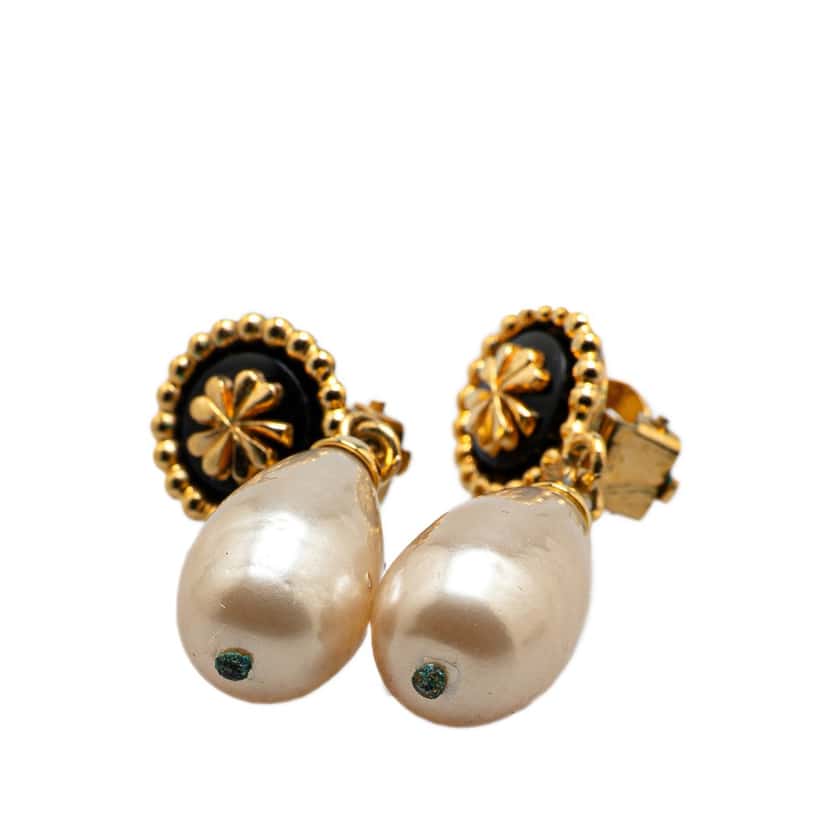 Chanel Gold Plated Clover Faux Pearl Dangling Clip on Earrings Gold Metal Good condition - Model View