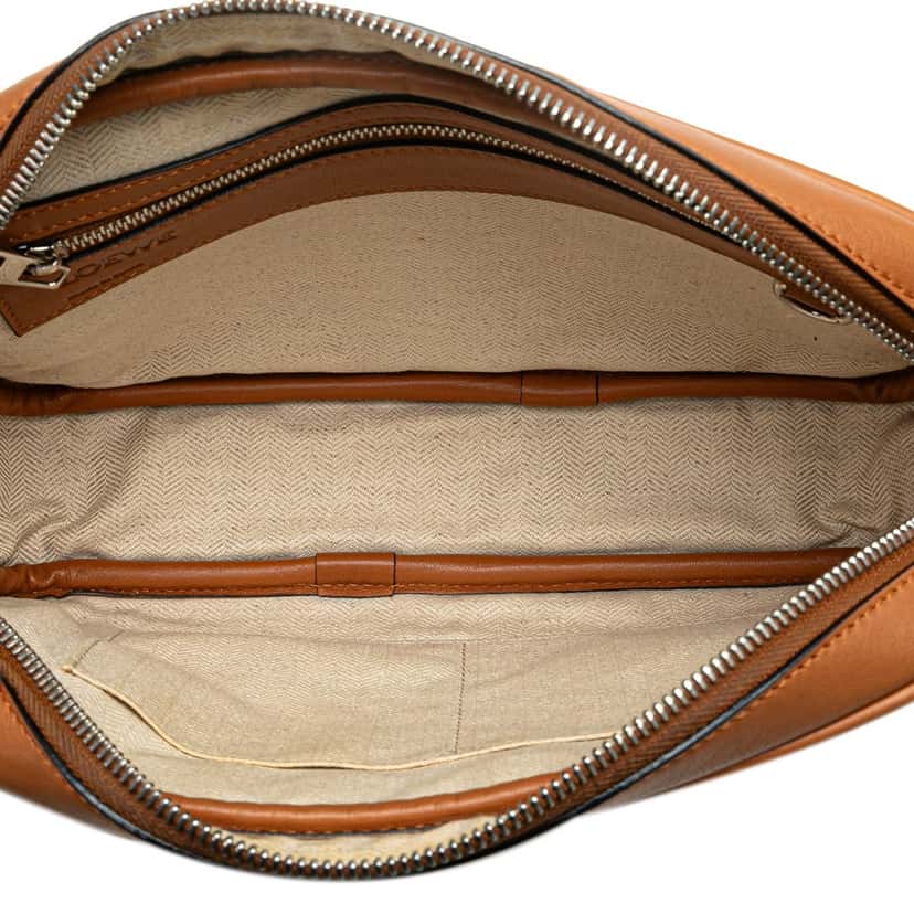 Loewe Leather Puzzle Clutch Brown Leather Good condition - Model View