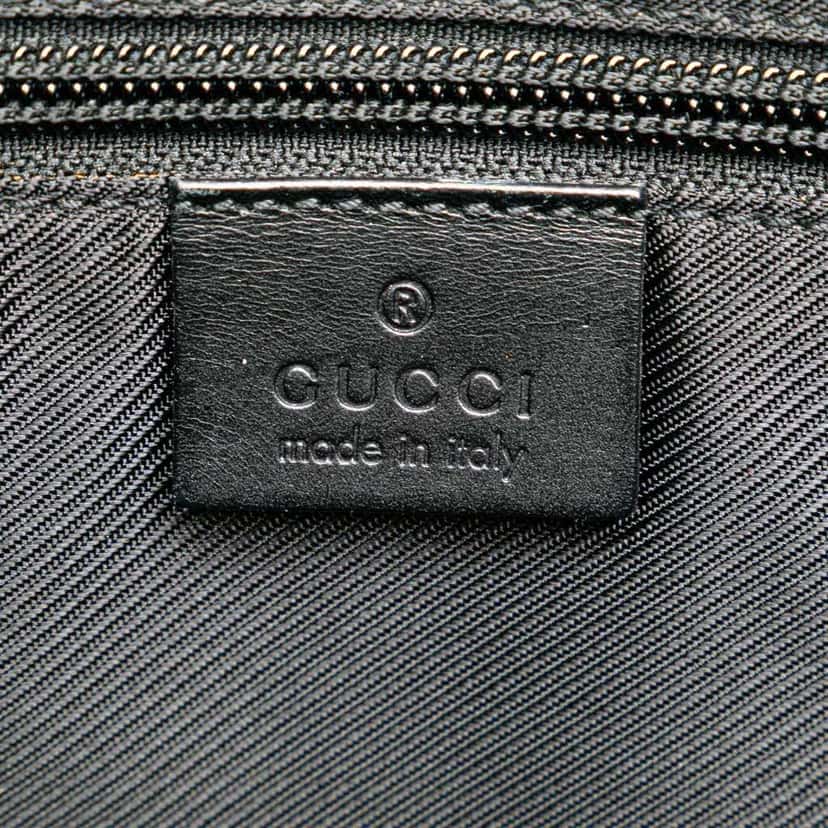 Gucci Nylon Messenger Bag Black Good condition - Box View