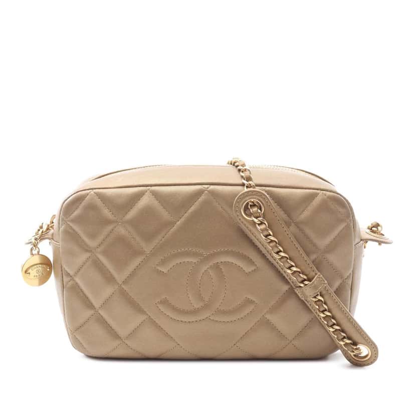 Chanel CC Quilted Lambskin Camera Crossbody Gold Leather Good condition - Front View