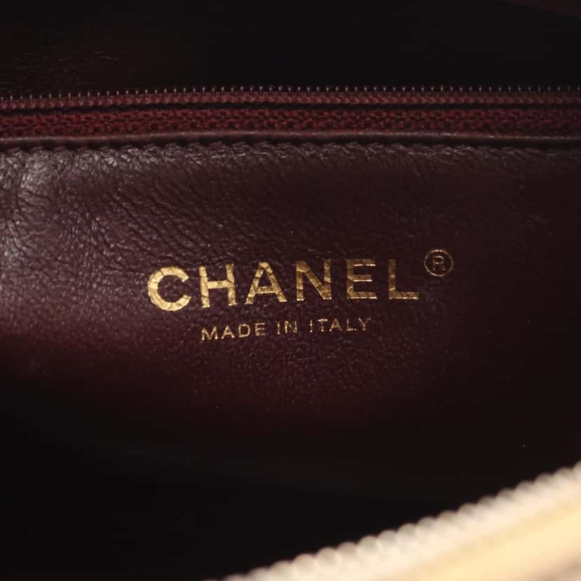 Chanel CC Quilted Lambskin Camera Crossbody Gold Leather Good condition - Box View