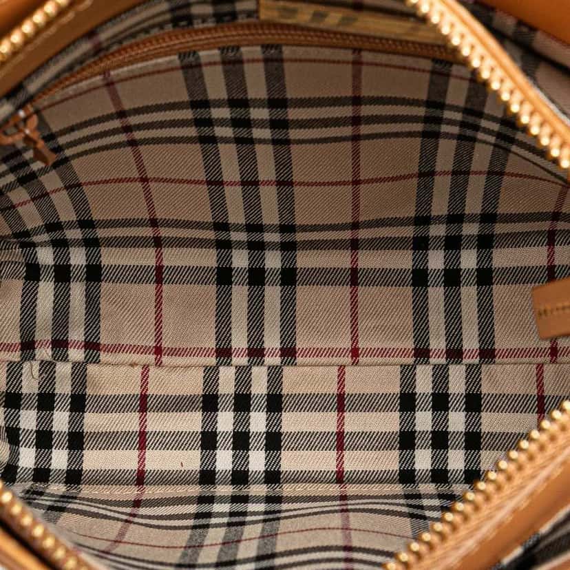 Burberry Leather Shoulder Bag Brown Leather Good condition - Model View
